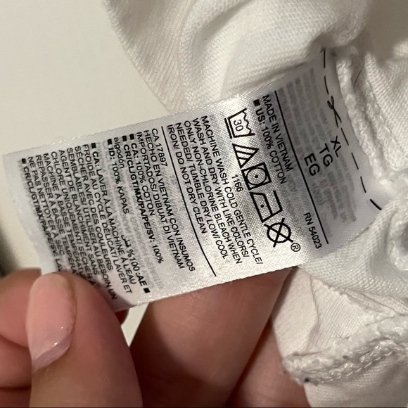 Old navy mock neck oversized t shirt - Picture 3 of 4